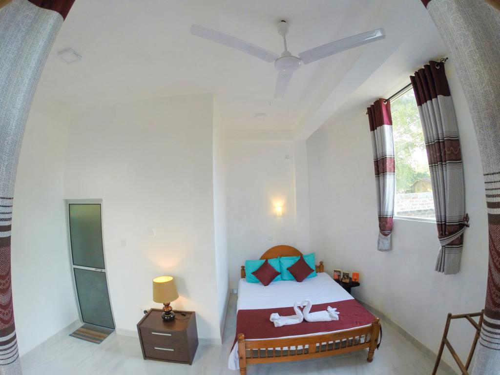 Sanctuary Cove Guest House Polonnaruwa Rom bilde